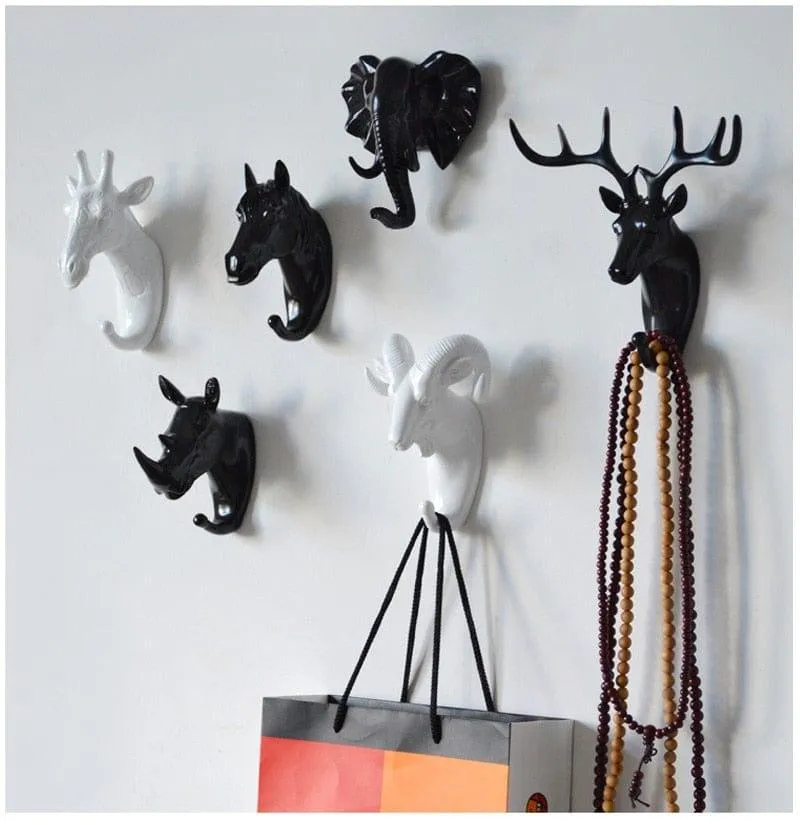 ANIMAL HEAD WALL HOOKS - 3 COLORS