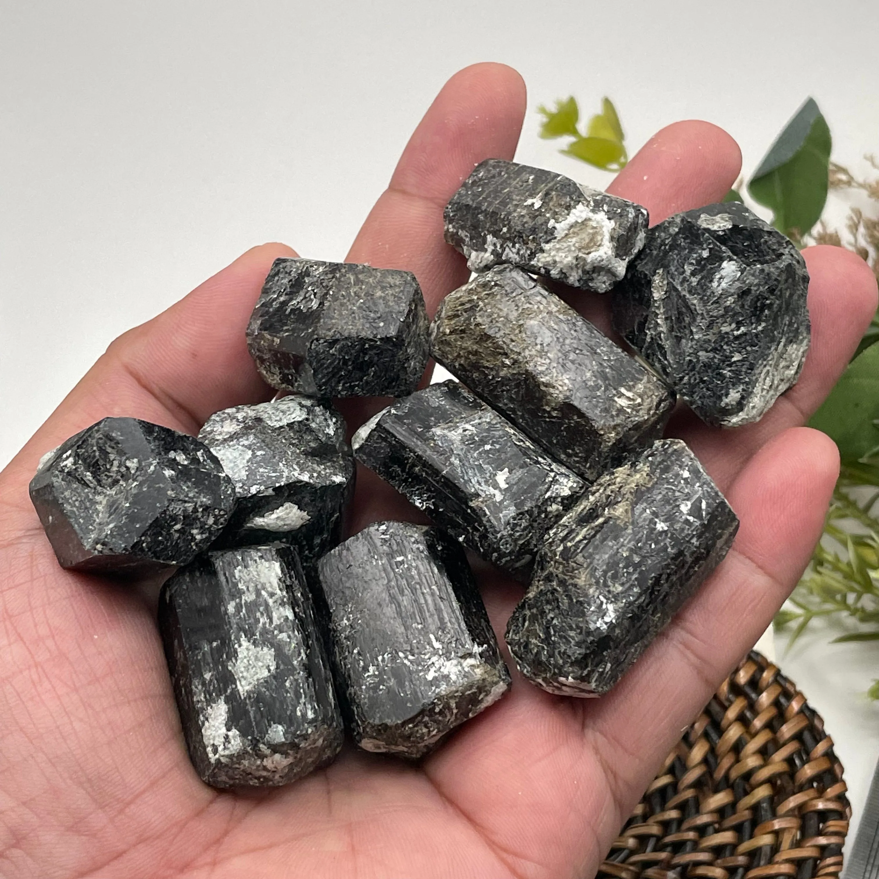 Black tourmaline raw