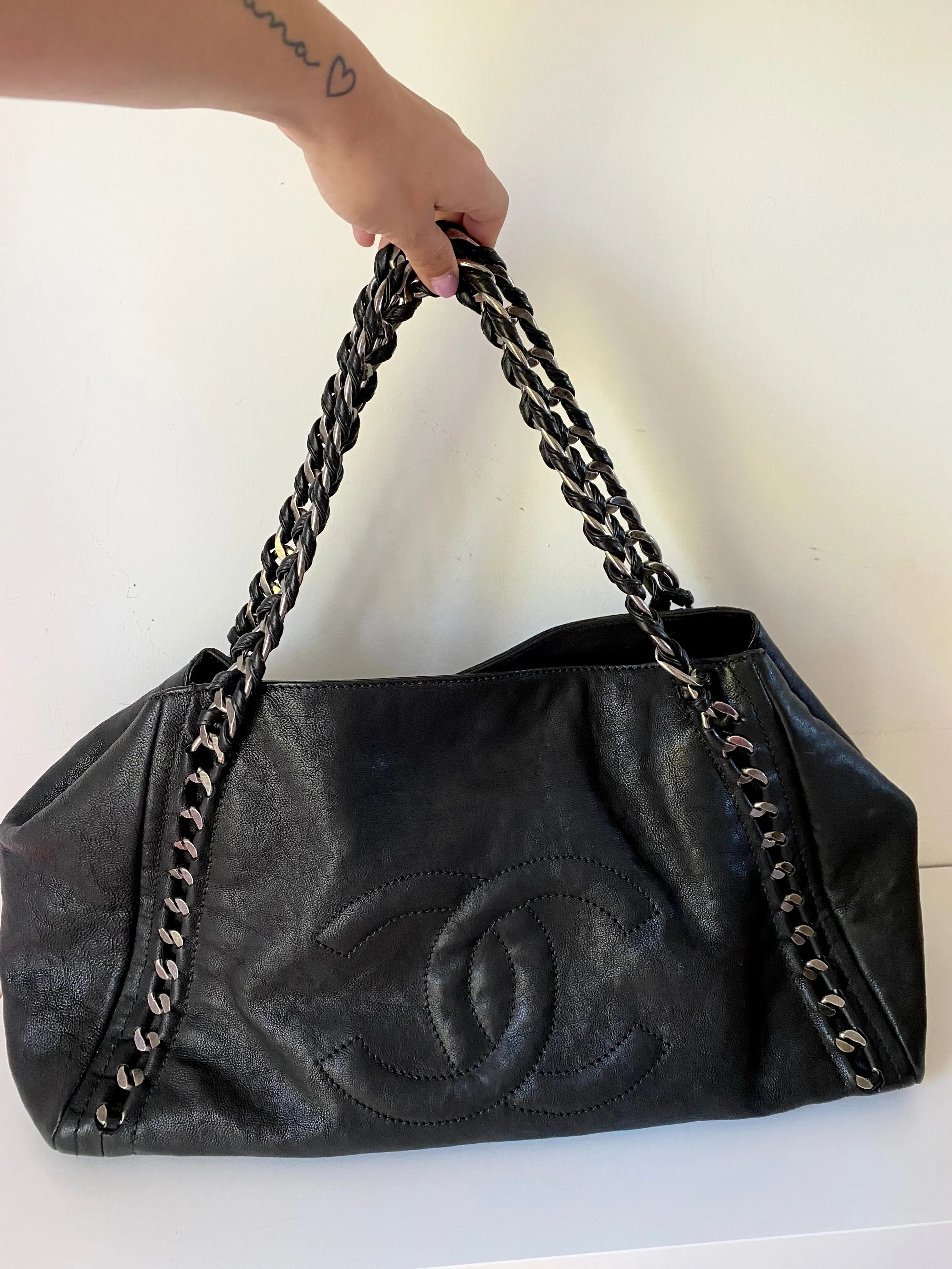 Chanel cc chain tote