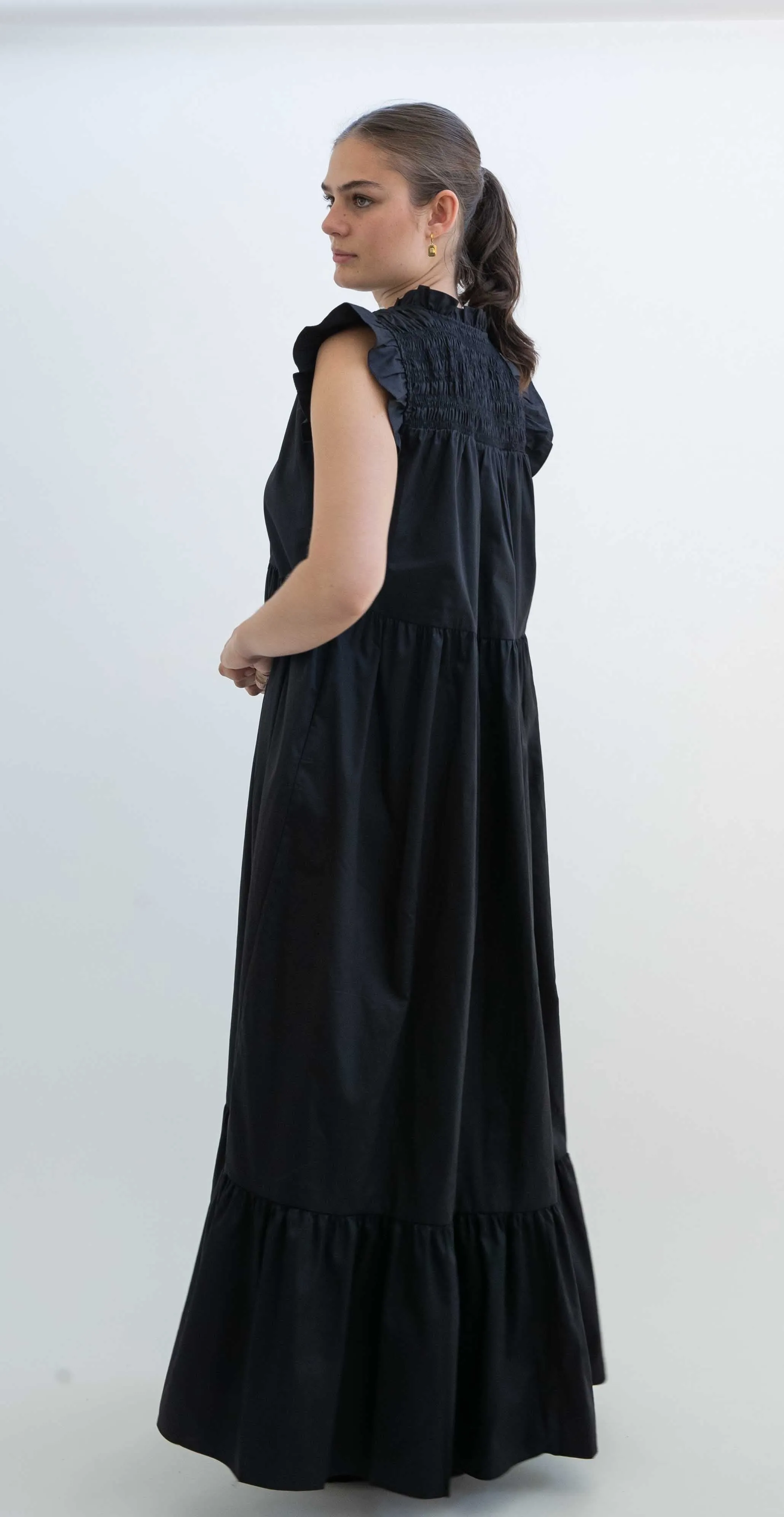 Devotion Twins Askeli Long dress in Black