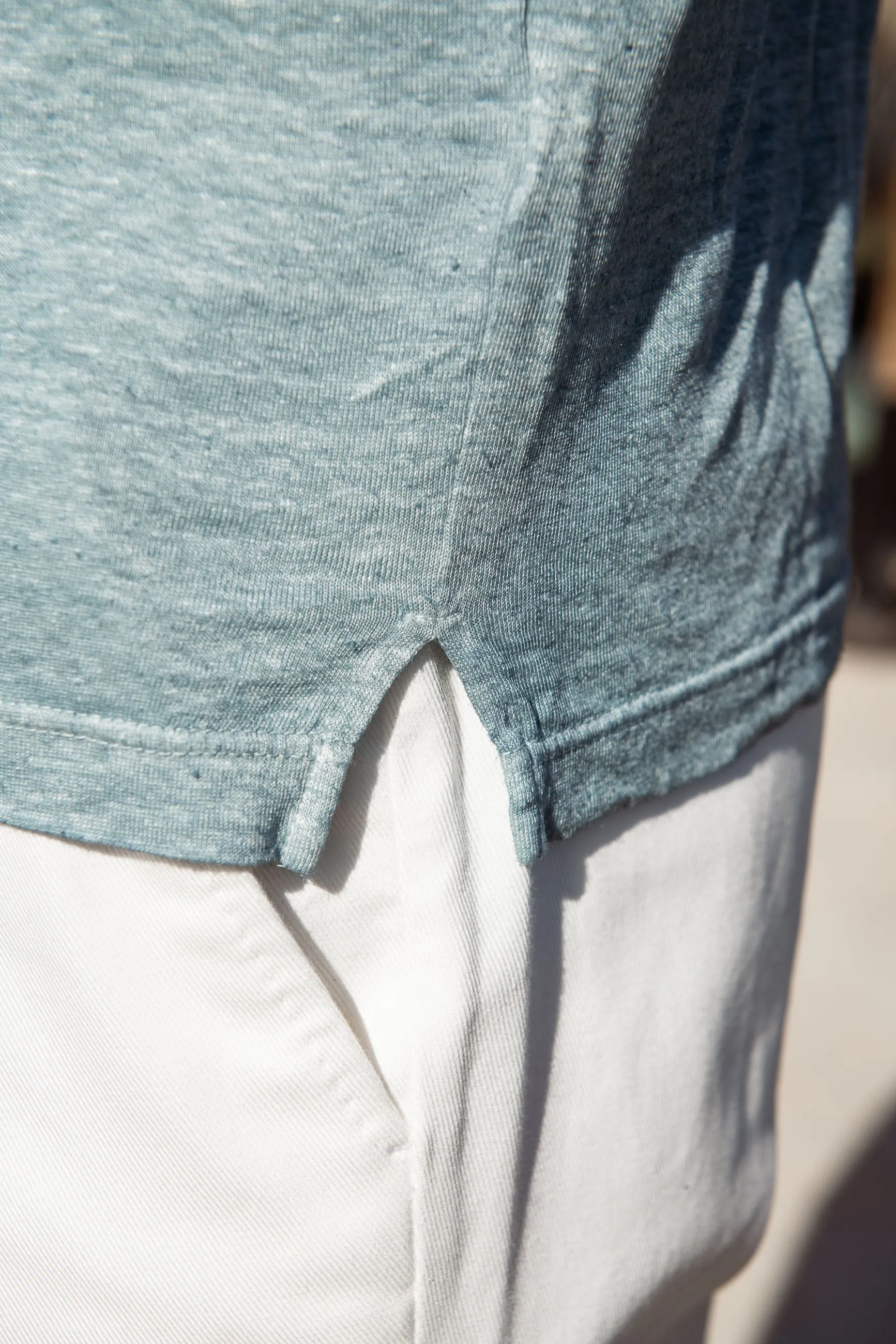 Light blue linen t-shirt - Made in Italy