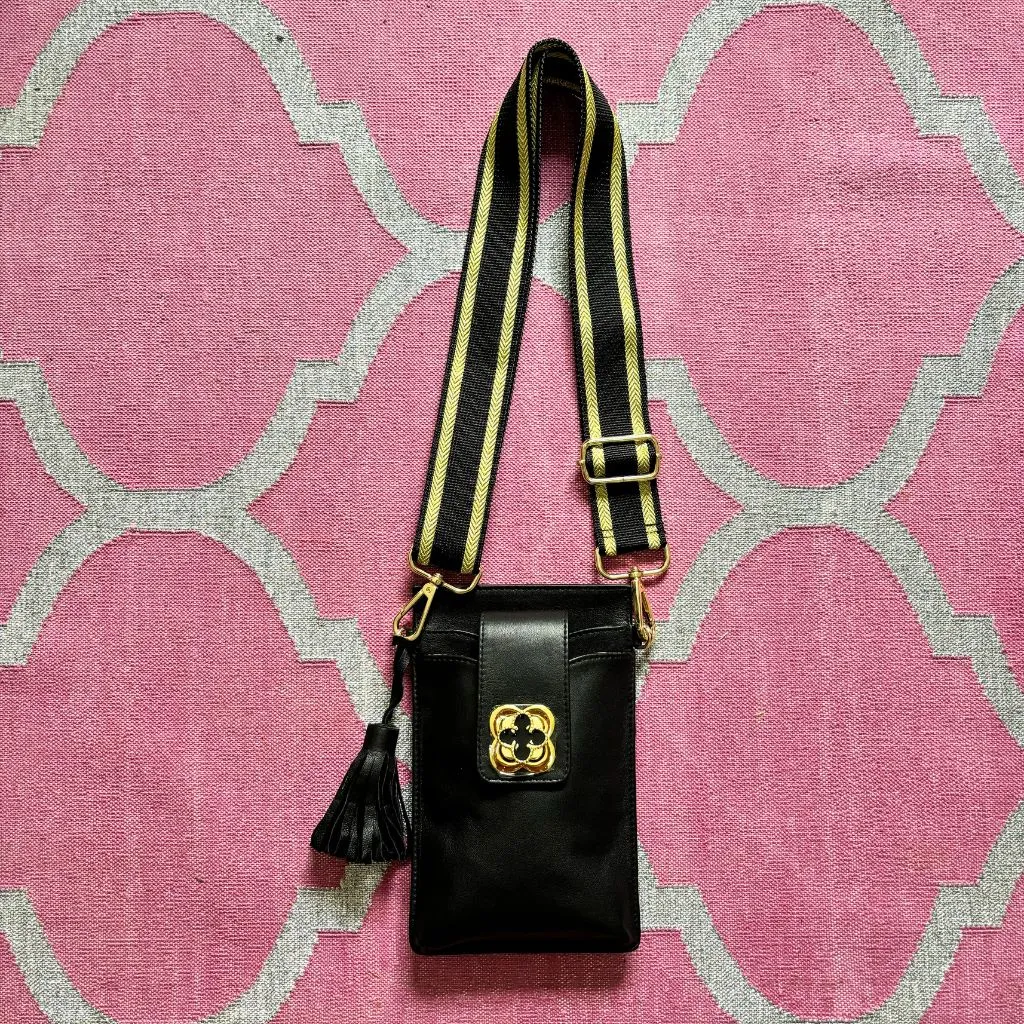 Luna Lock Phone Bag - Black Flower