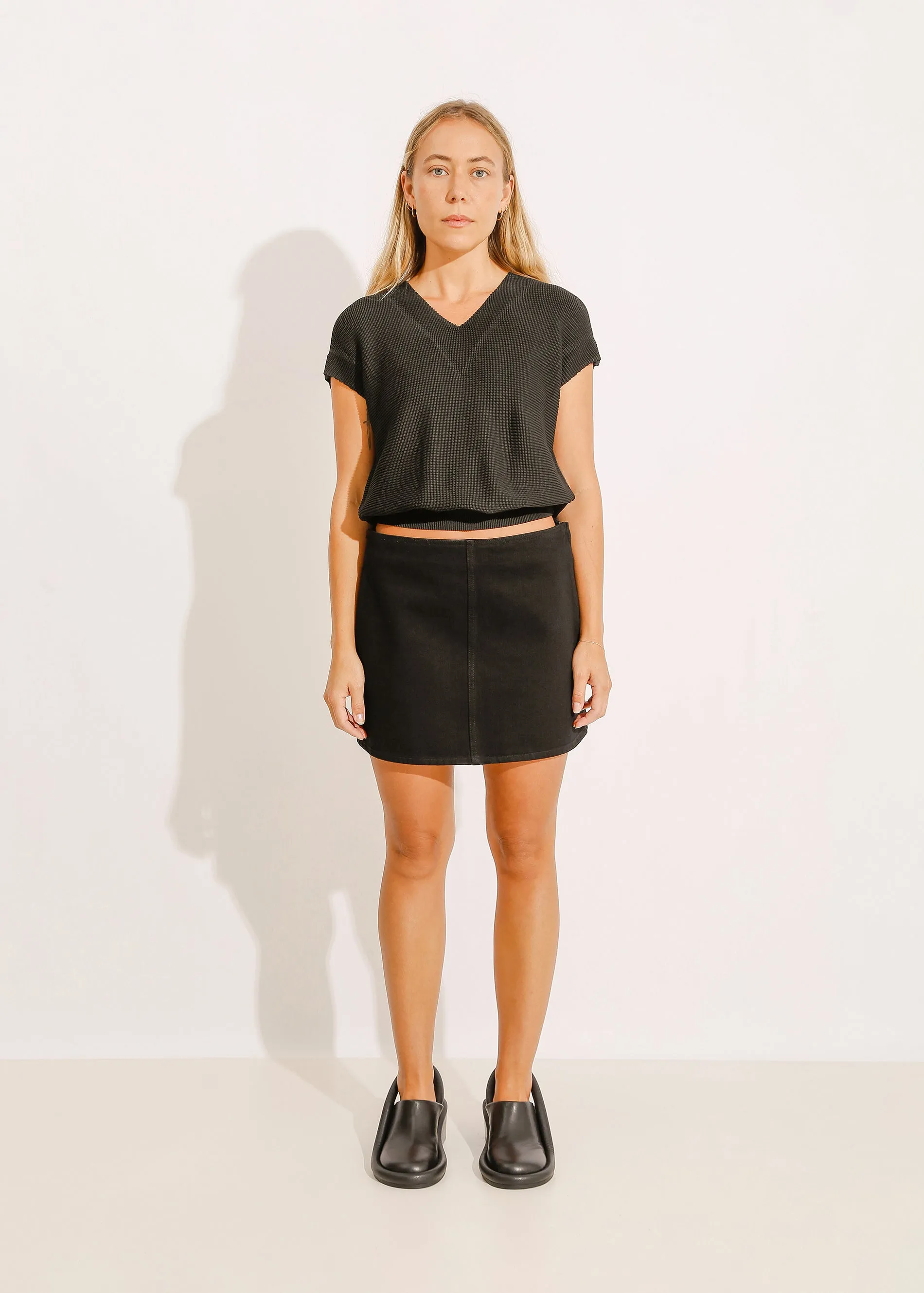 W24 | PARKER MINI SKIRT / BLACK