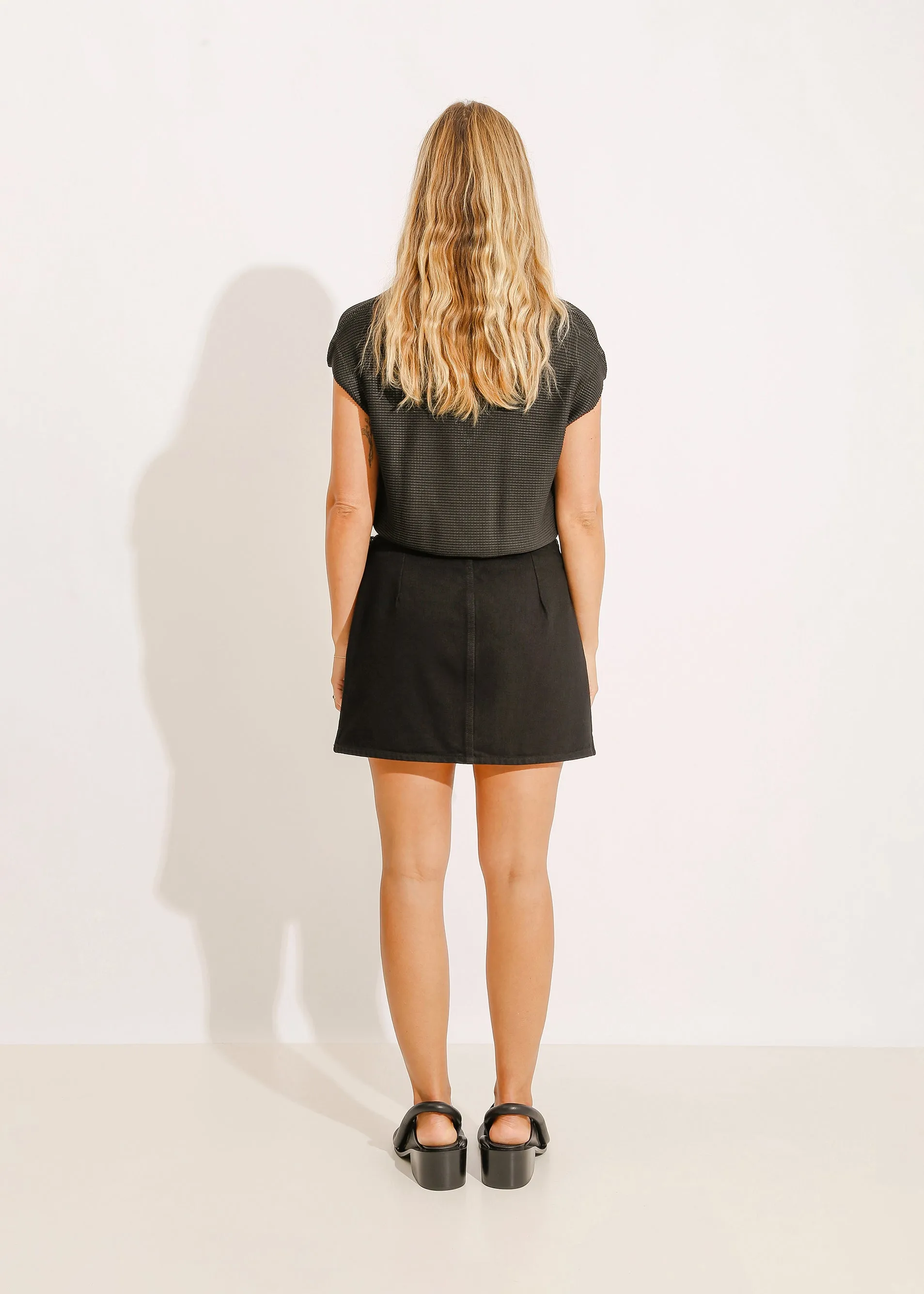 W24 | PARKER MINI SKIRT / BLACK